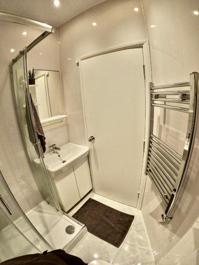 Lovely One Bedroom Flat London Exterior photo